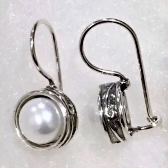 SILPADA Modern Fairytale Sterling Silver Freshwater Pearl Drop Dangle Earrings - Picture 8 of 12